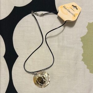 Gold Pendant Necklace